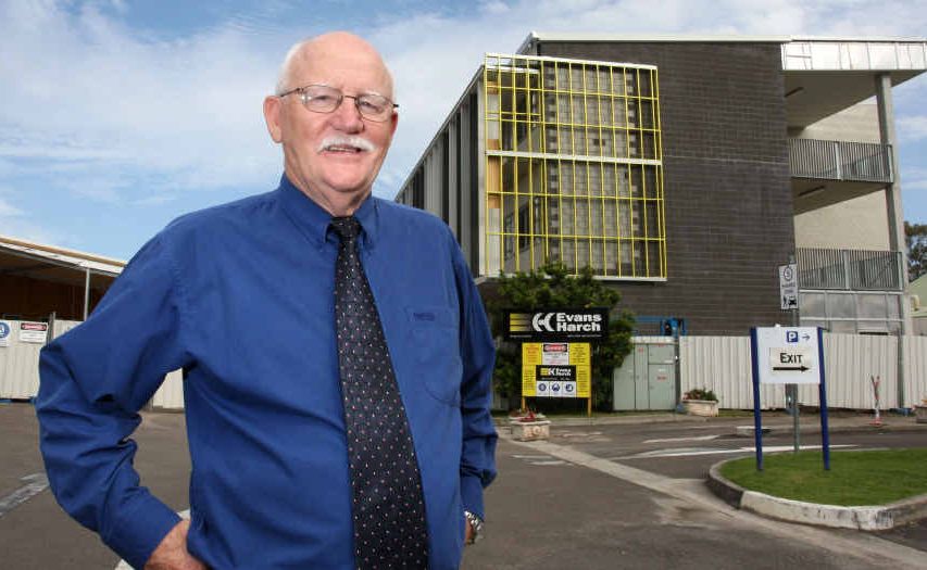 Sunshine Coast TAFE’s Ross Hepworth outside the new and old TAFE buildings. Sunshine Coast TAFE’s Ross Hepworth outside the new and old TAFE buildings.